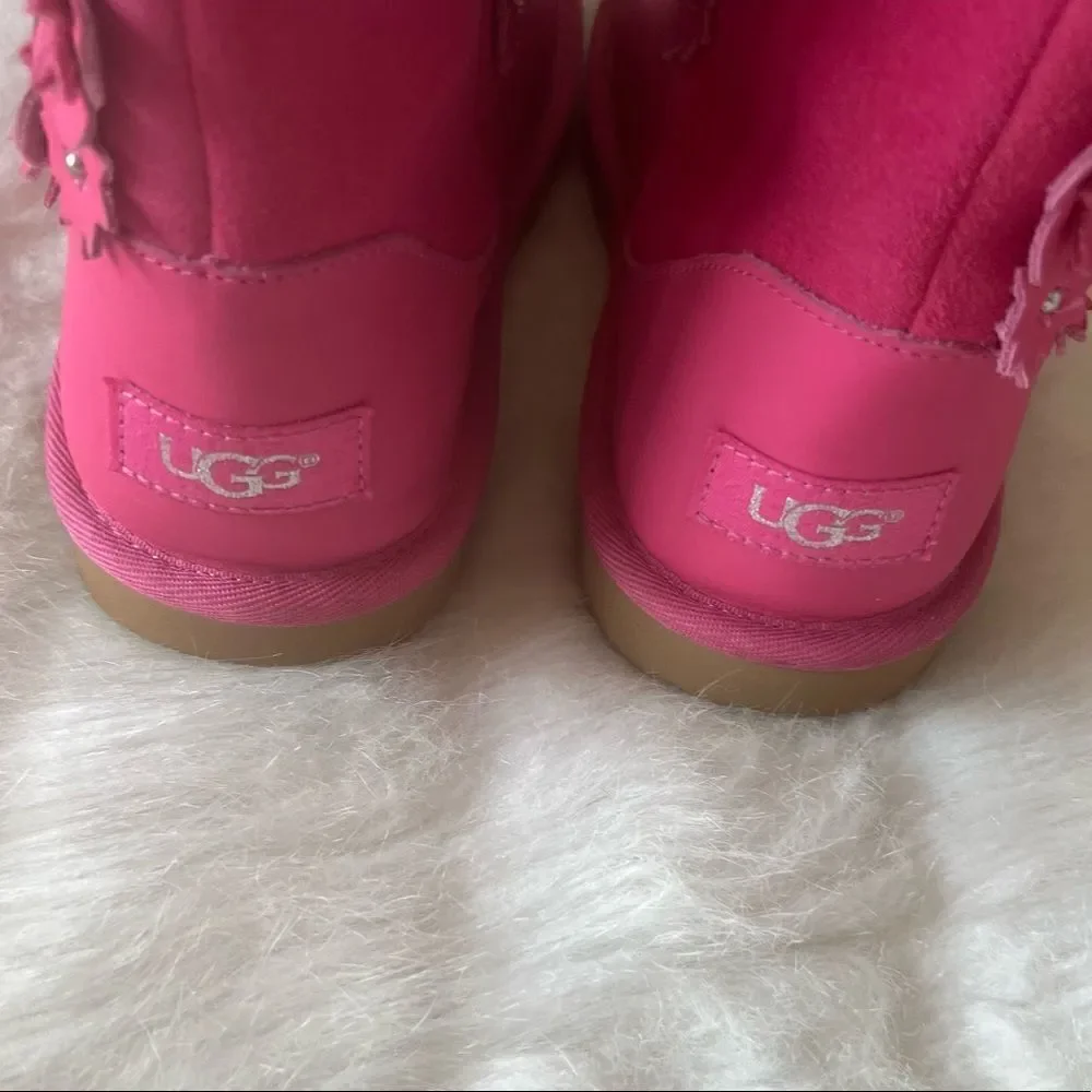 UGG Nubuck Studded Accents Snow Boots (4)